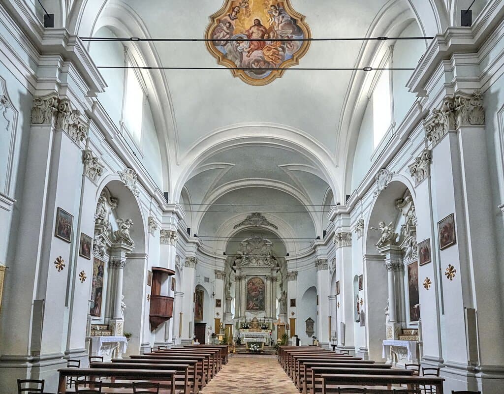 Interno della chiesa di San Francesco
