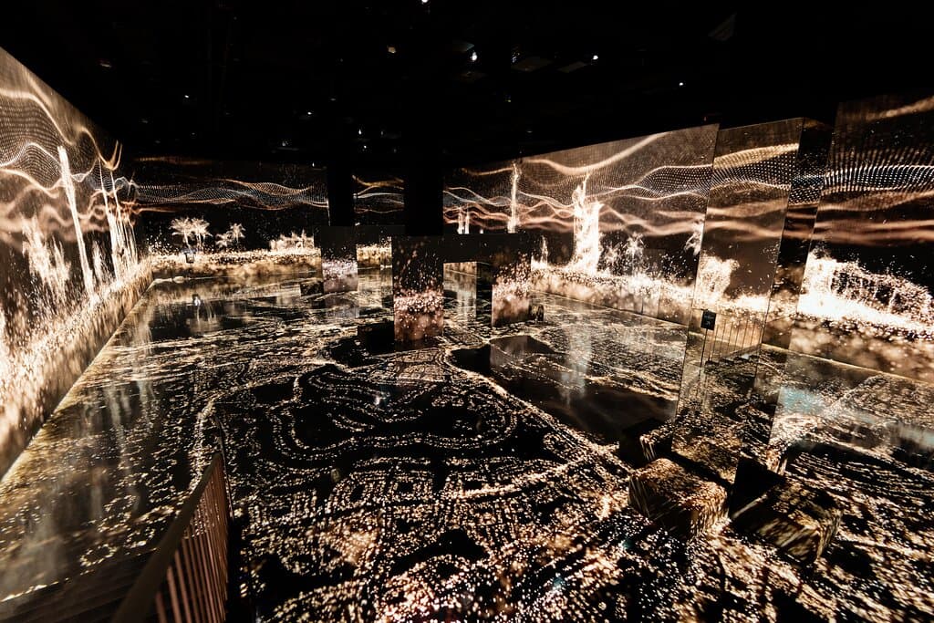 Like a wonder unfurling with infinite possibilities, Dubai rises amidst the sands.Witness the golden sands transform into landmarks, creating a resplendent city that dazzles on the desert like a mirage.