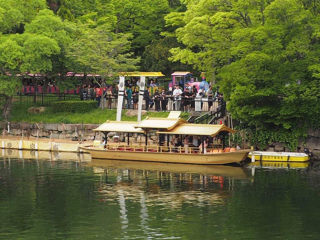 Gilded boats look appealing but ride is short.
