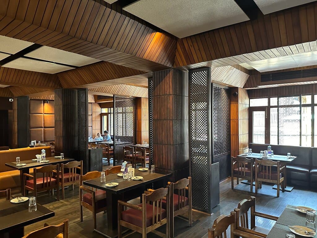 Ahdoos Restaurant