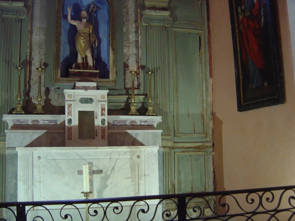 chapelle Saint Jean Baptiste dans l'église de la cité médiévale, Sainte Marie de l'Assomption
