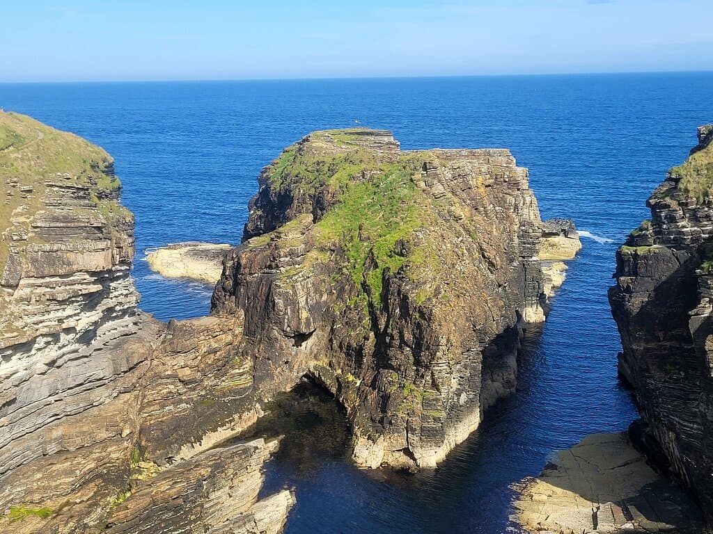 Absolutely stunning location full of history, wildlife and atmosphere.