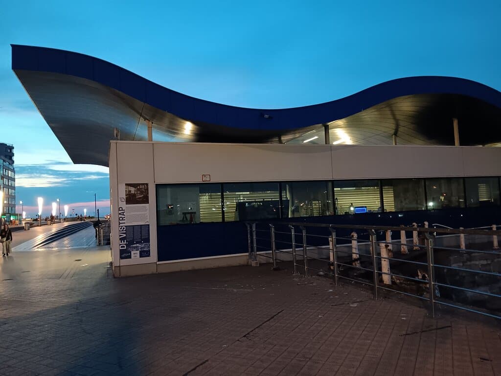 Ostend, De Vistrap (Fish Market)