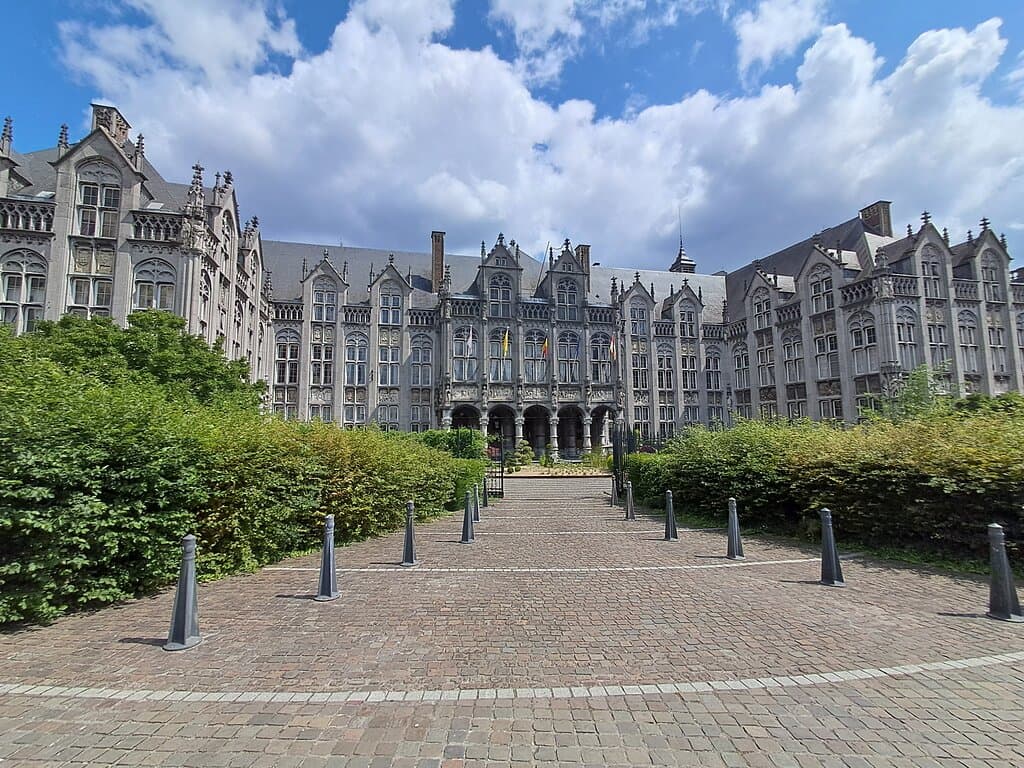 Sehr schöner Fürstbischöflicher Palast in Lüttich!