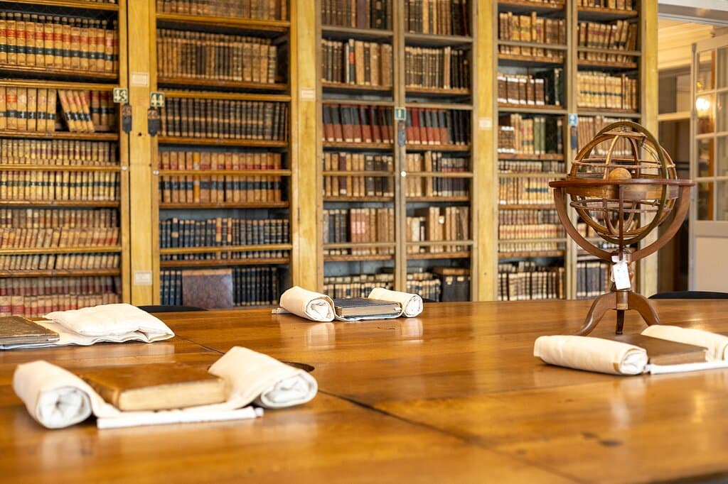 Bibliothèque © Musée national de la Marine / Brumes Editions