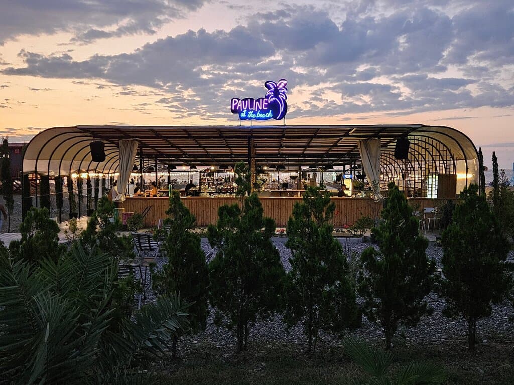 Pauline at the Beach in August 2024 in the early evening