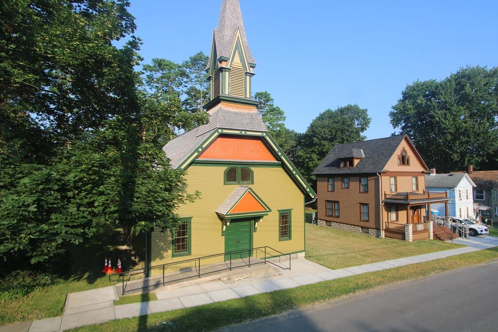 Thompson Memorial A.M.E. Zion Church and Parsonage. 