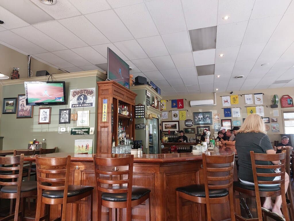 Sandtrap Pub & Grill