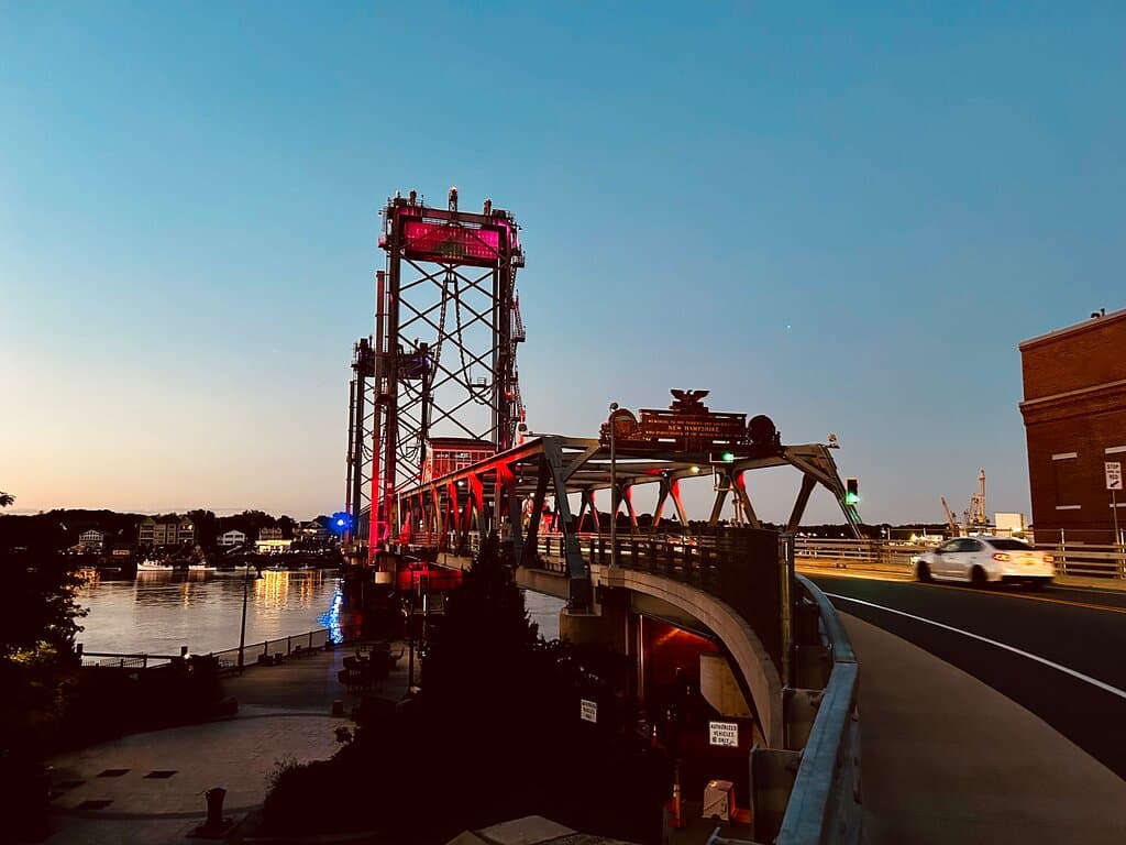Memorial Bridge