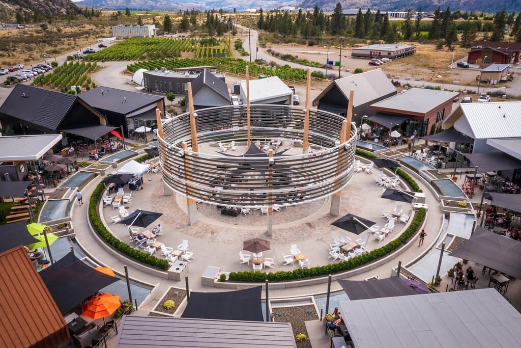 District Wine Village Oliver