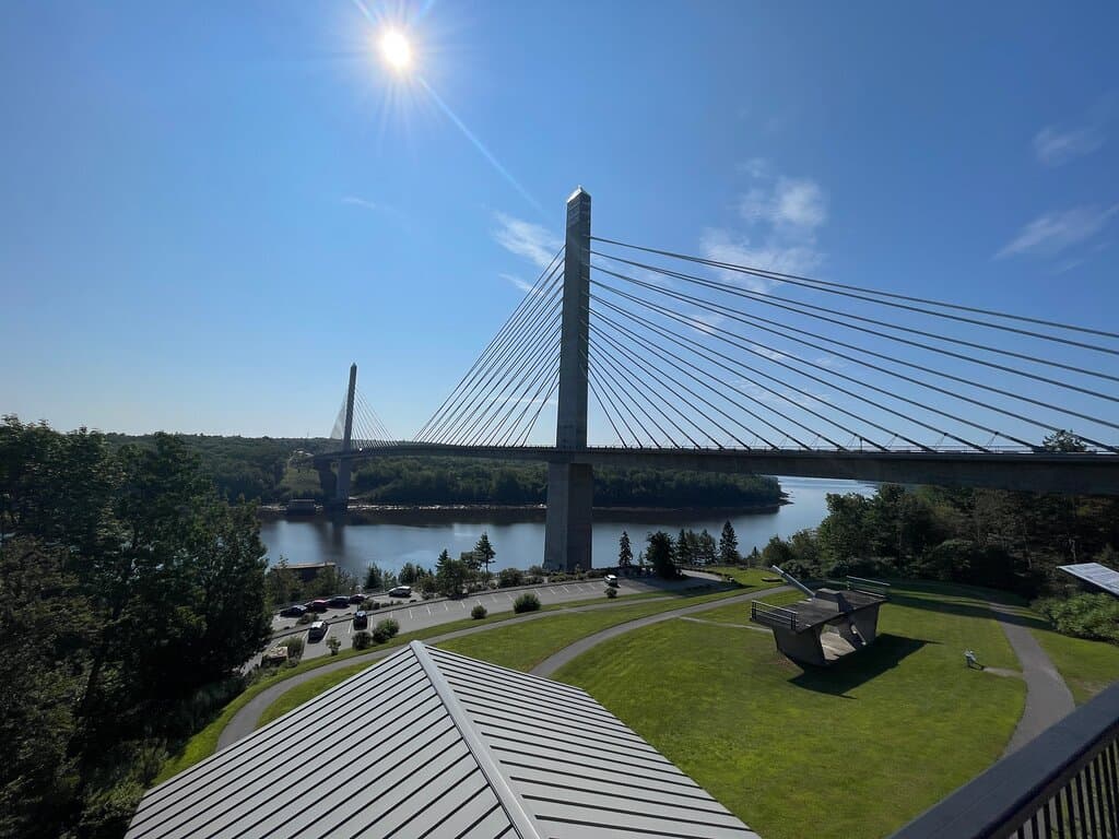 This bridge was built in 2006, the original one built in 1931.