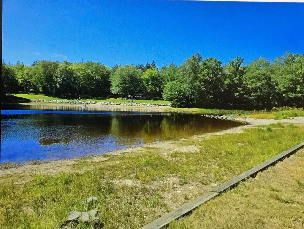 Secondary beach area.  Less busy.
