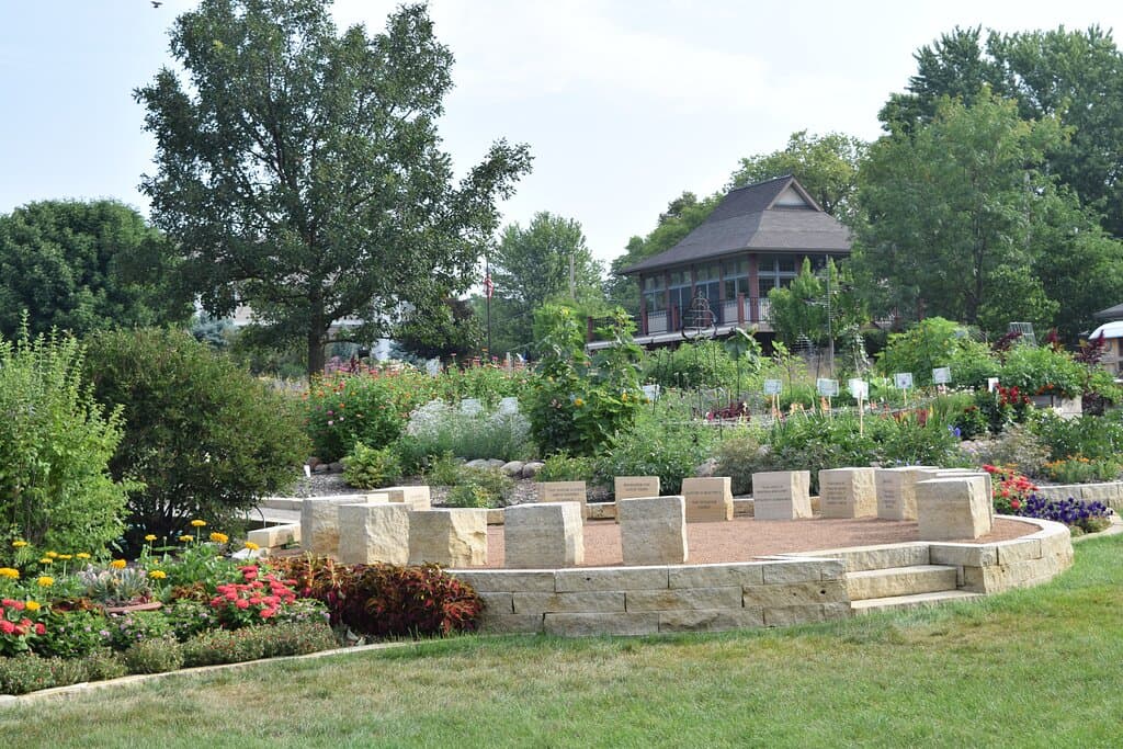 Central Gardens is located on nearly 3 acres of green space filled with over 22,000 lustrous flowers and plants, winding brick pathways, bridges that span a meandering stream, and hardscape features such as the Moon Gate and Council Ring.
