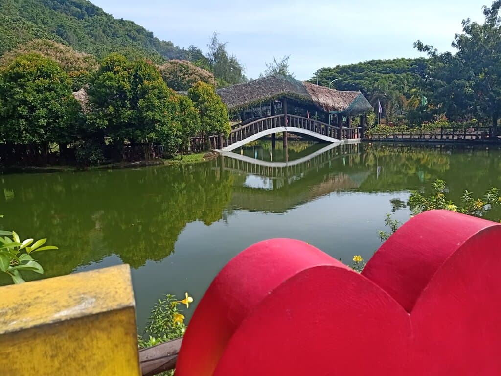 Lovely Park, Pond, and Rest Areas.