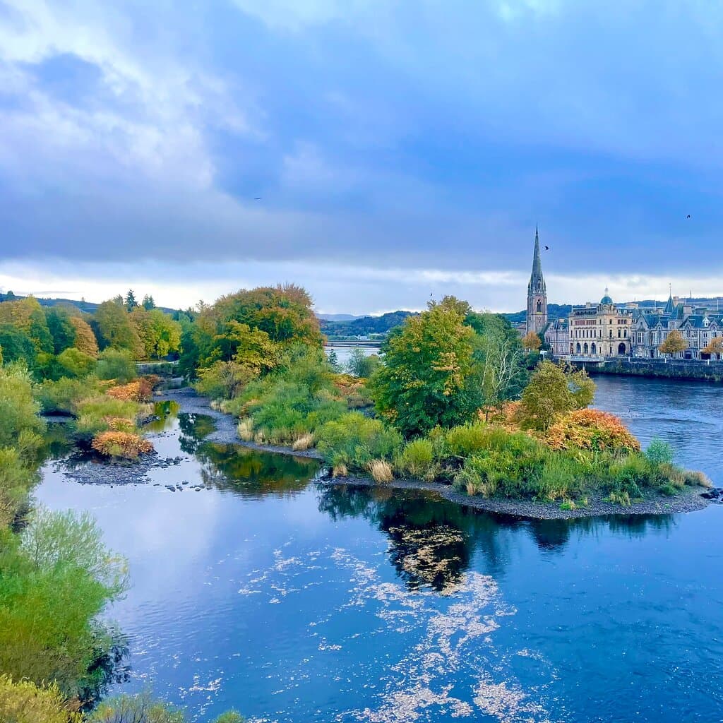 The views over the mighty river Tay from this bridge are quite lovely.