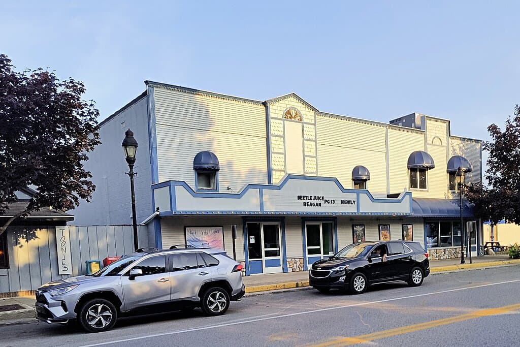 Bellaire Theatre