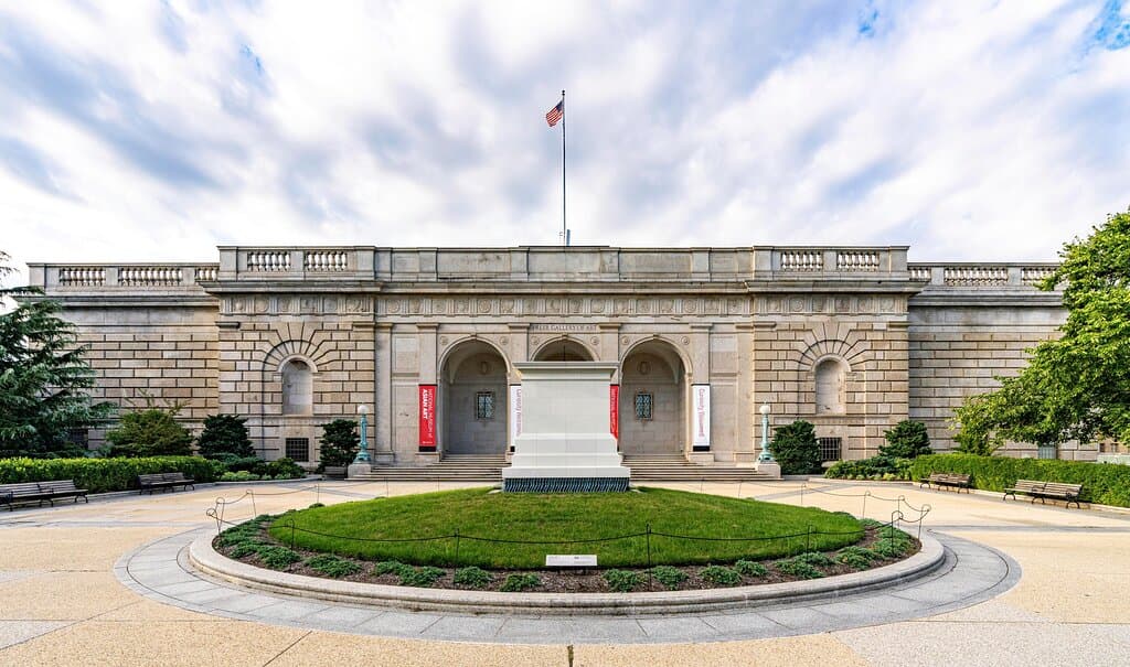 Entrance to the National Museum of Asian Art.