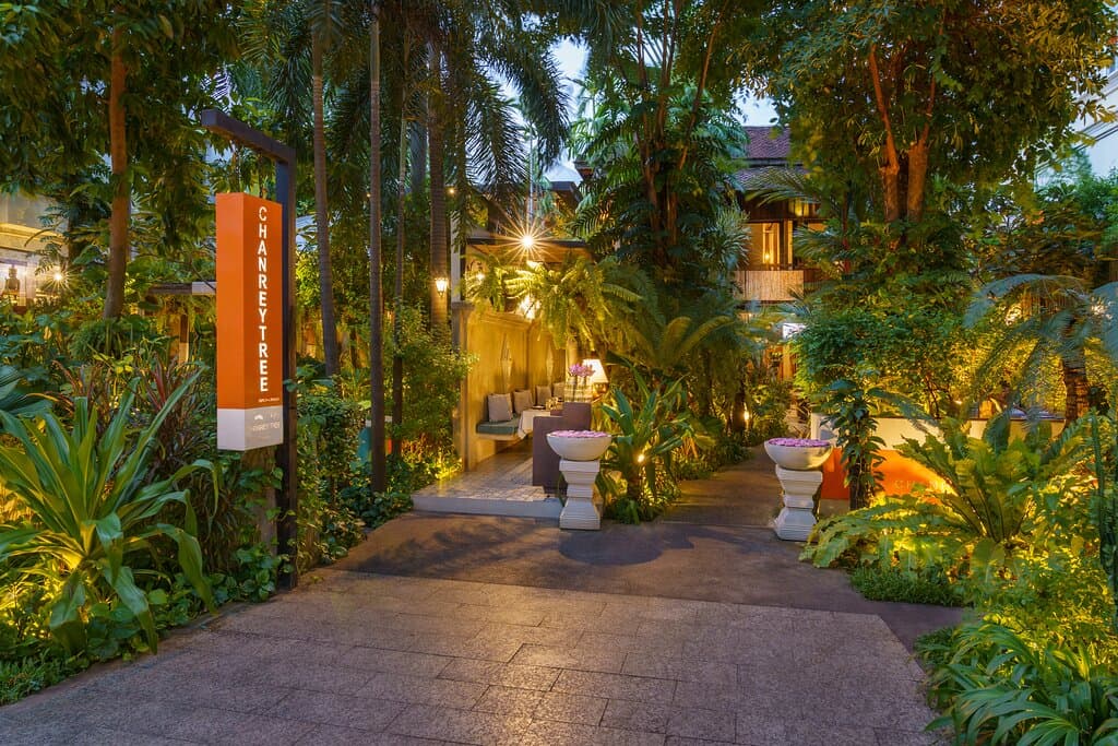 Chanrey Tree Entrance