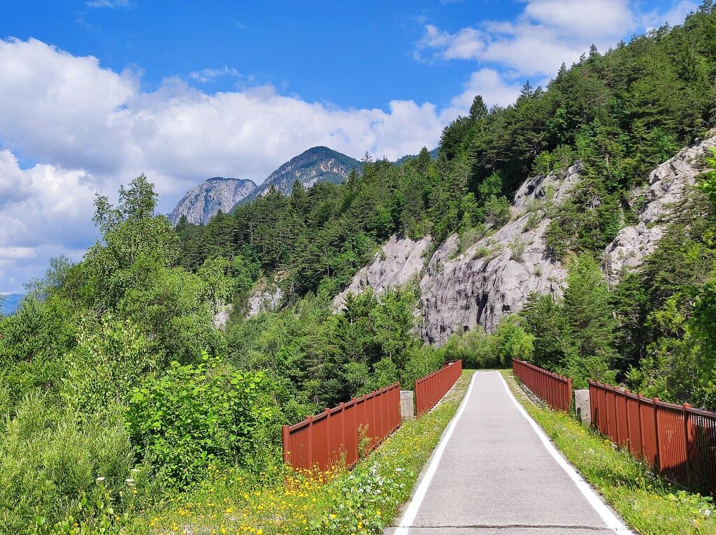 Bridge over the Bela/Fella river