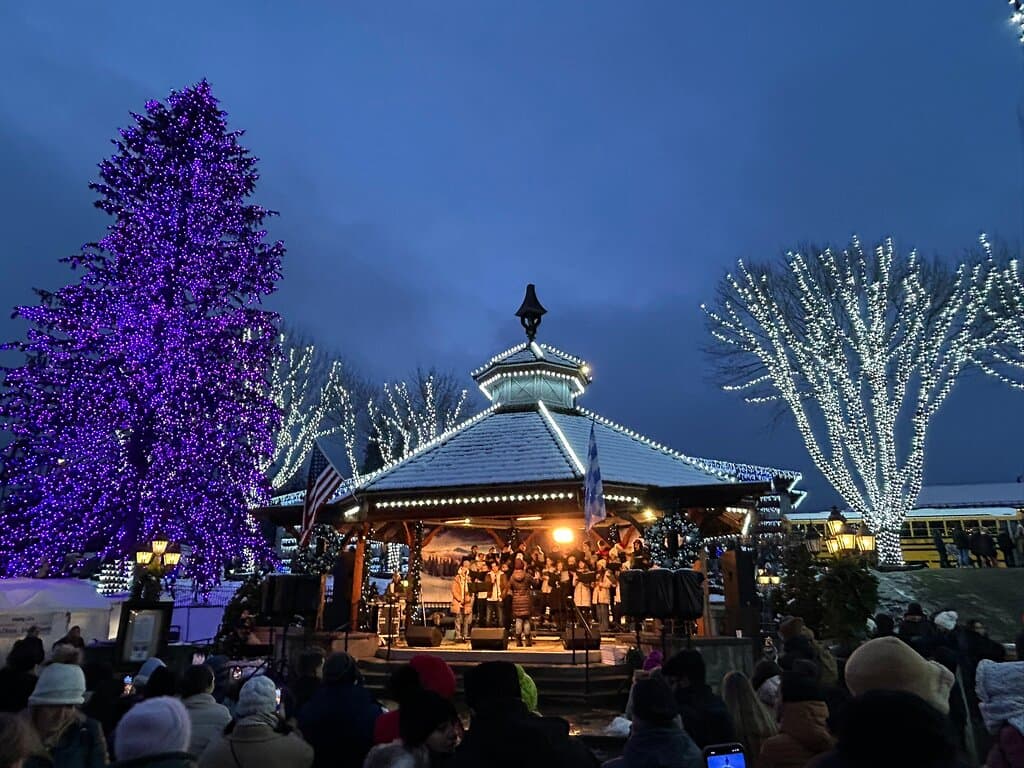 Front Street Park