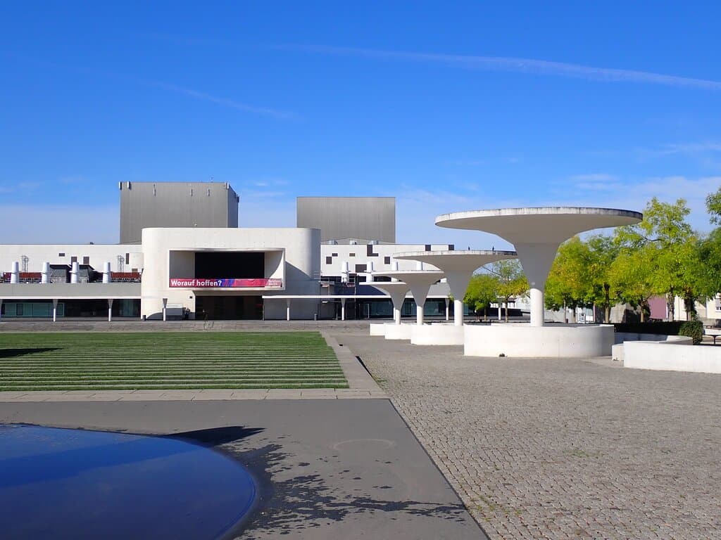 Staatstheater Darmstadt at Georg-Büchner-platz