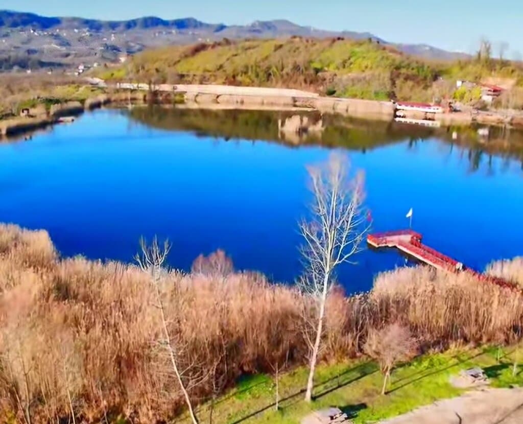 Gaga Lake