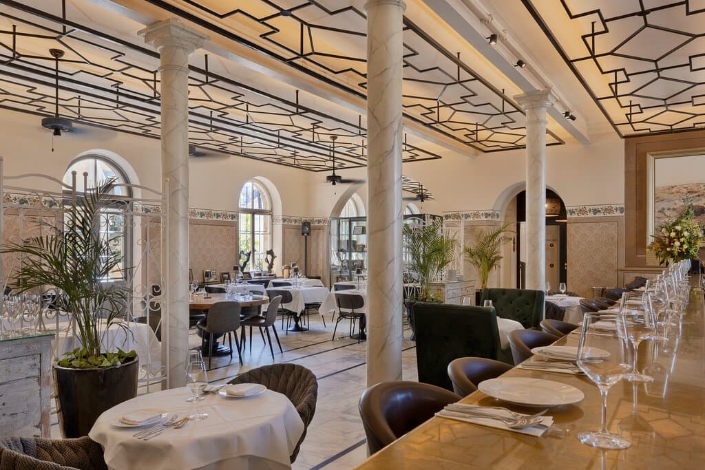 George and John restaurant