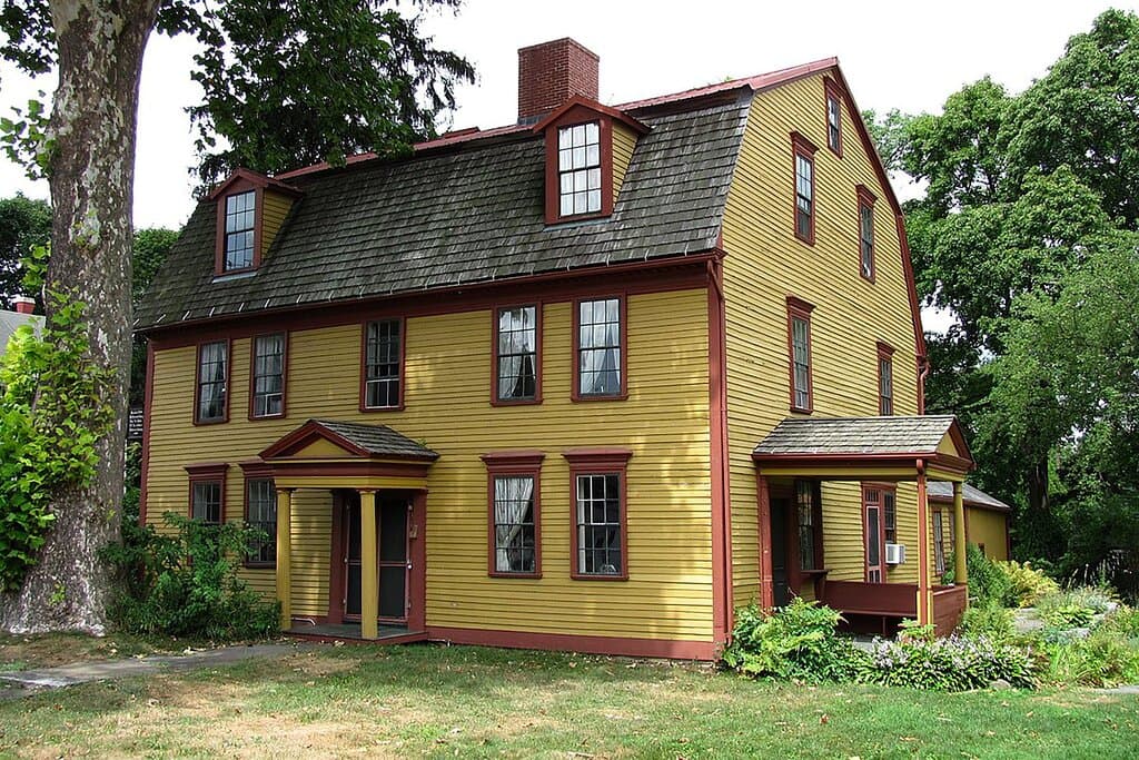 The Amherst Historical Society is housed in the Strong House, a building dating from the mid 1750s and is open from May through October and by appointment.  Please see the website for hours.