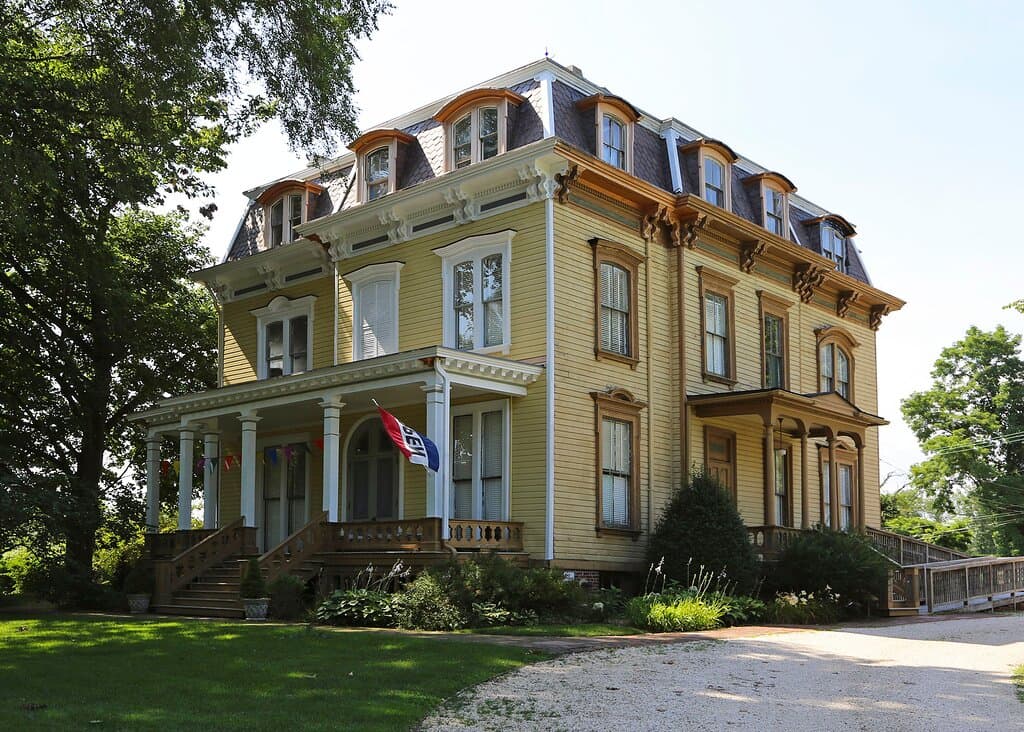 Garden City Historical Society Museum