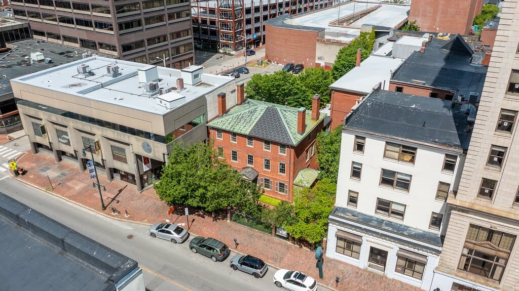 Maine Historical Society 489 Congress St Portland, ME 04101 (207) 774-1822 info@mainehistory.org