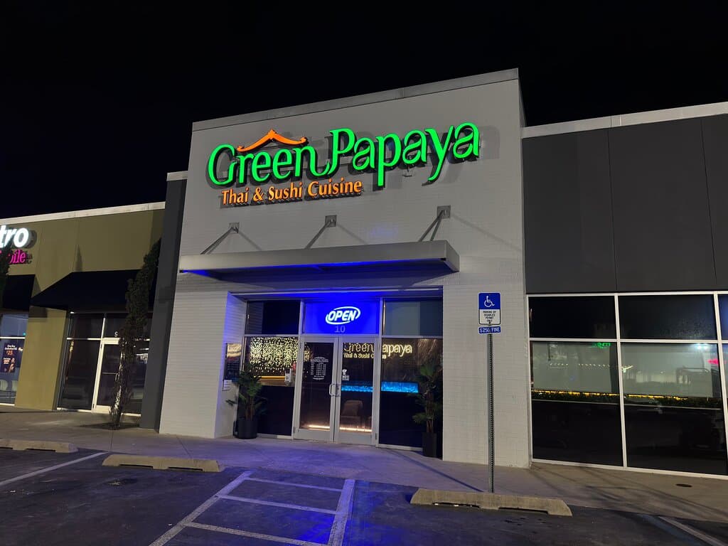 Green papaya logo 