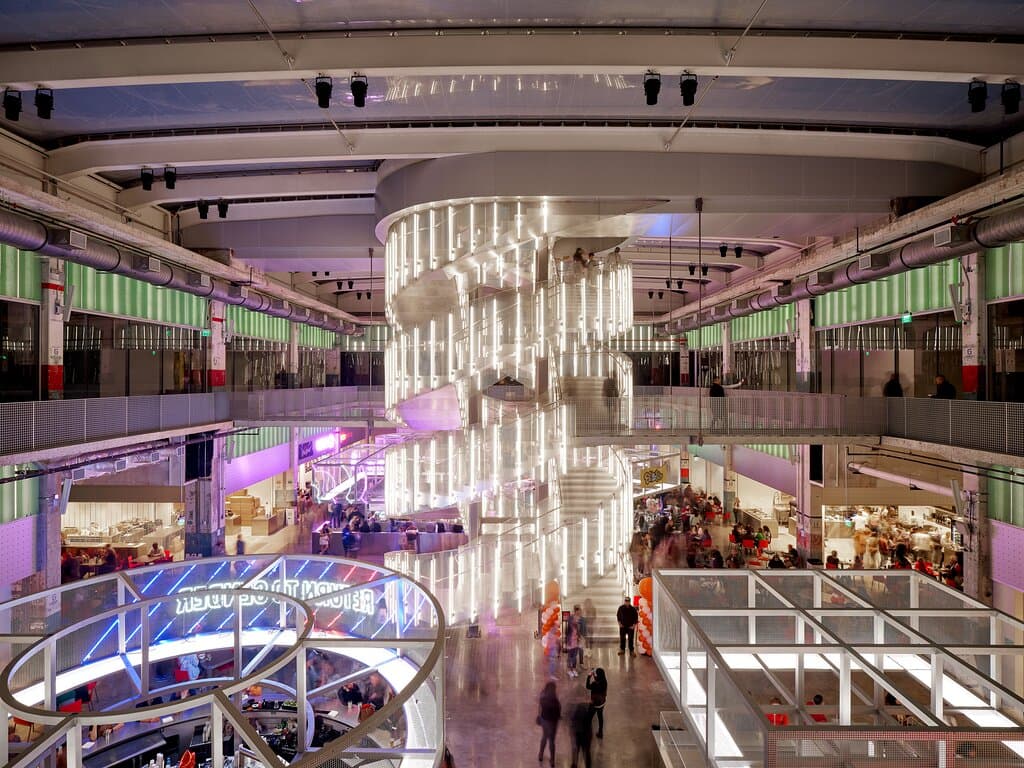 Our food hall, POST Market, houses over 30 different restaurants from all around the world. Experience international and local cuisine featuring multiple James Beard Award winners and a Michelin-starred chef.