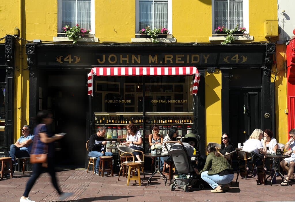 J.M. Reidy's General Merchant & Pub