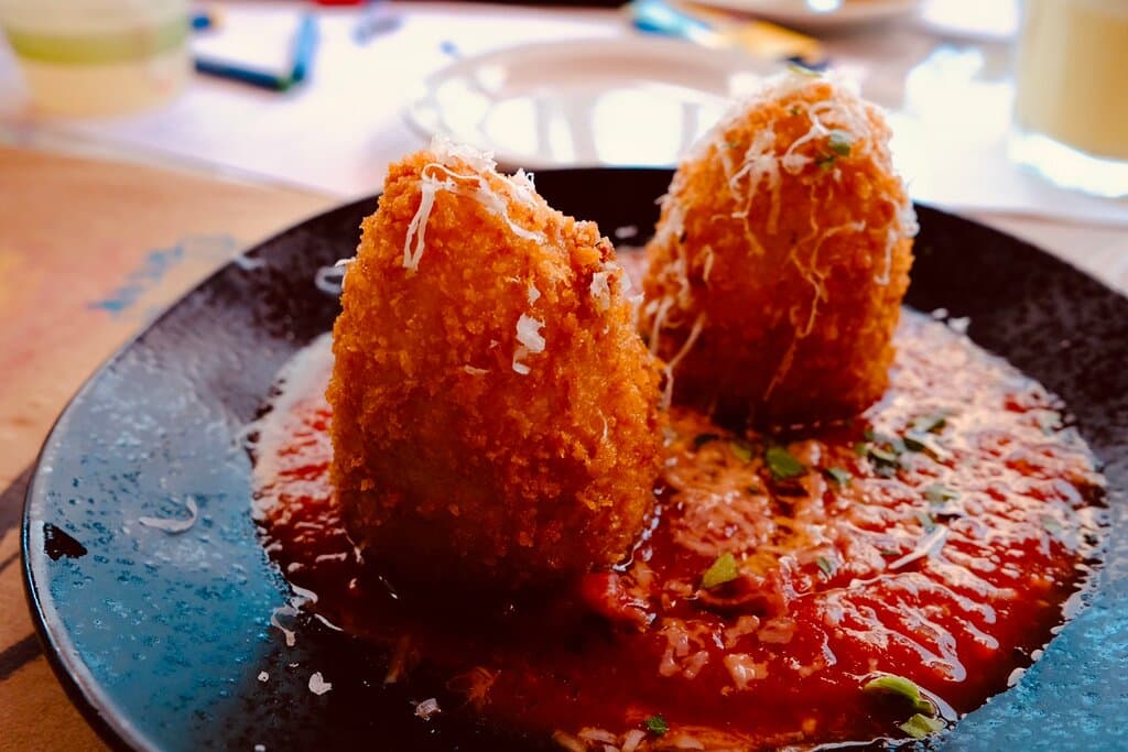 Sale Pepe has reopened in Lahaina as of March 2025! We had the pleasure of returning to dine here this evening. Enjoy a few photos that captured our experience.