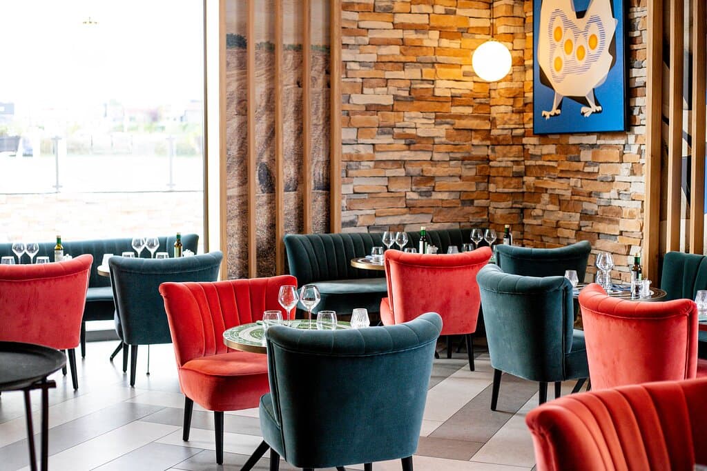 Il Ristorante, vous accueille avec le sourire dans une ambiance pleine de peps et de convivialité. Que vous soyez fan de pasta, accro à la pizza ou curieux de découvrir les saveurs d’Italie, notre carte a de quoi régaler toutes les envies. Entre amis, en famille ou en solo, venez partager bien plus qu’un repas : une véritable escale gourmande à l’italienne.