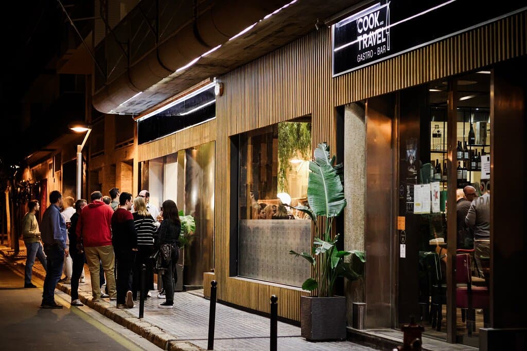 EXTERIOR COOK AND TRAVEL 