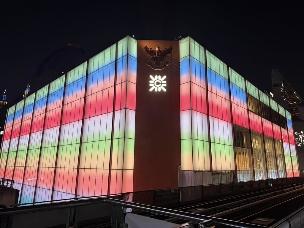 Central Chidlom looks absolutely stunning at night—its elegant lighting and modern architecture make it a true city landmark.