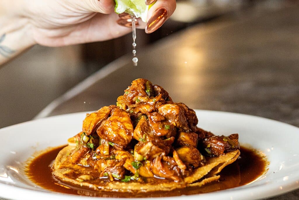 Tostada Ceviche Negro 