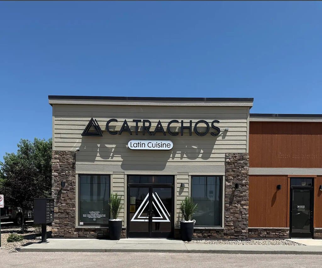 Catrachos Entrance