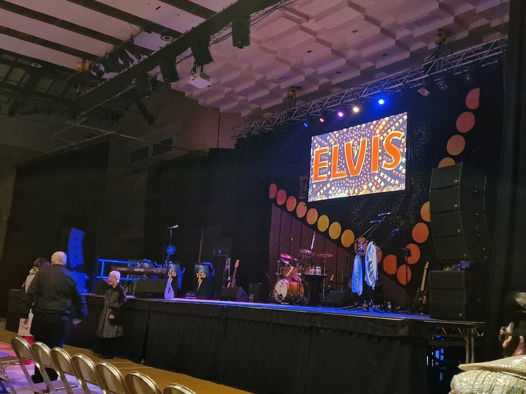 Gordon hendricks live at Colchester