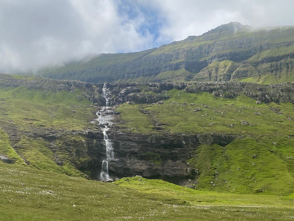 Oyndarfjørður Rinkusteinar