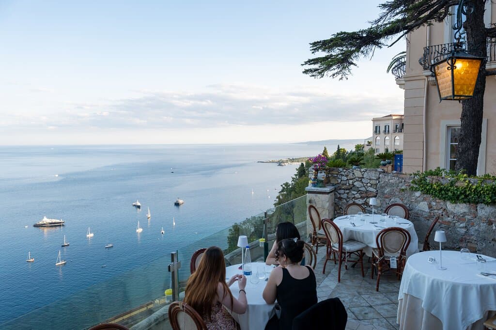 Drink nella terrazza inferiore