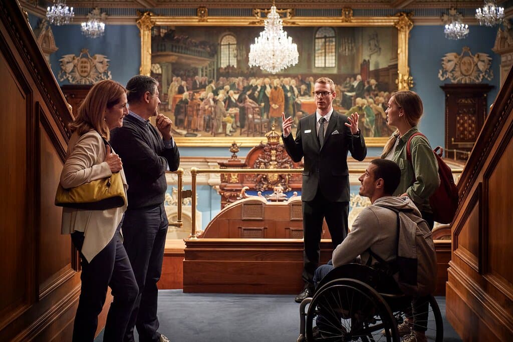 Salle de l'Assemblée nationale (salon Bleu) du parlement du Québec.