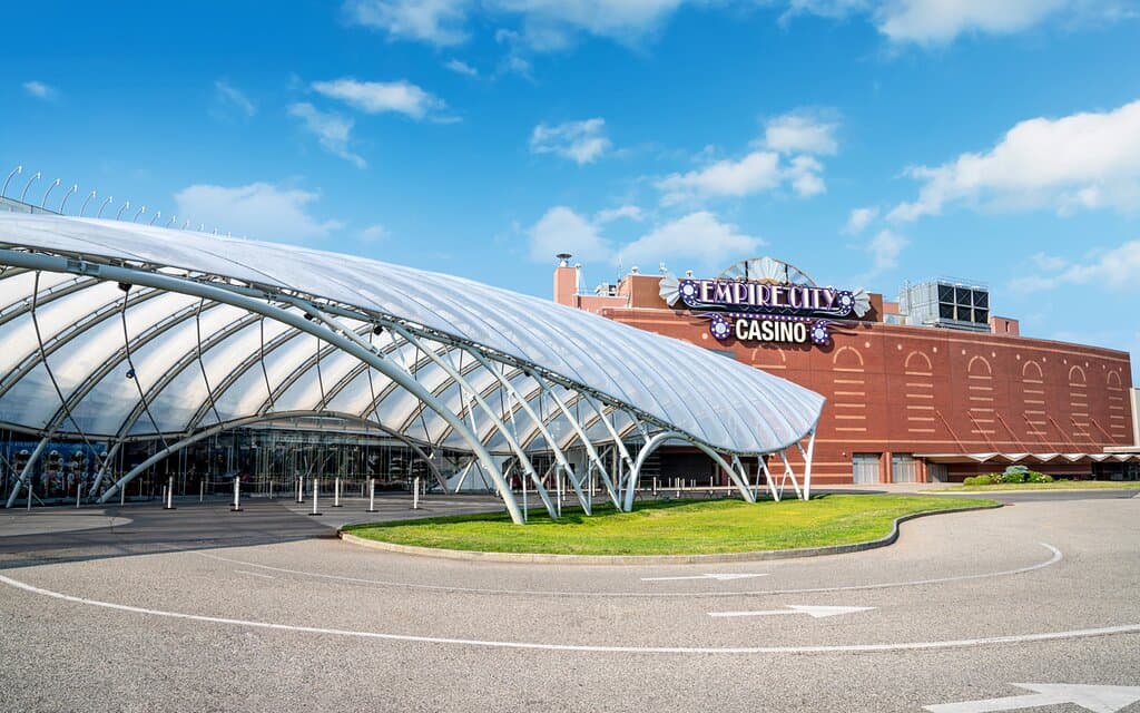 Located just 20 miles north of Times Square, Empire City Casino at Yonkers Raceway is the premier entertainment destination of the Northeast.