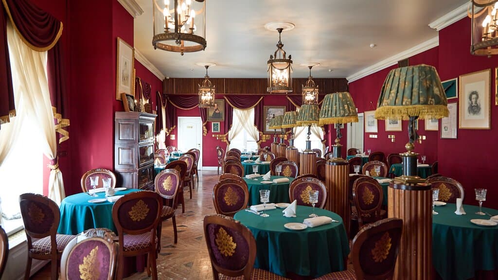 Интерьер, в котором вы почувствуете как переместились в XIX век, словно на машине времени