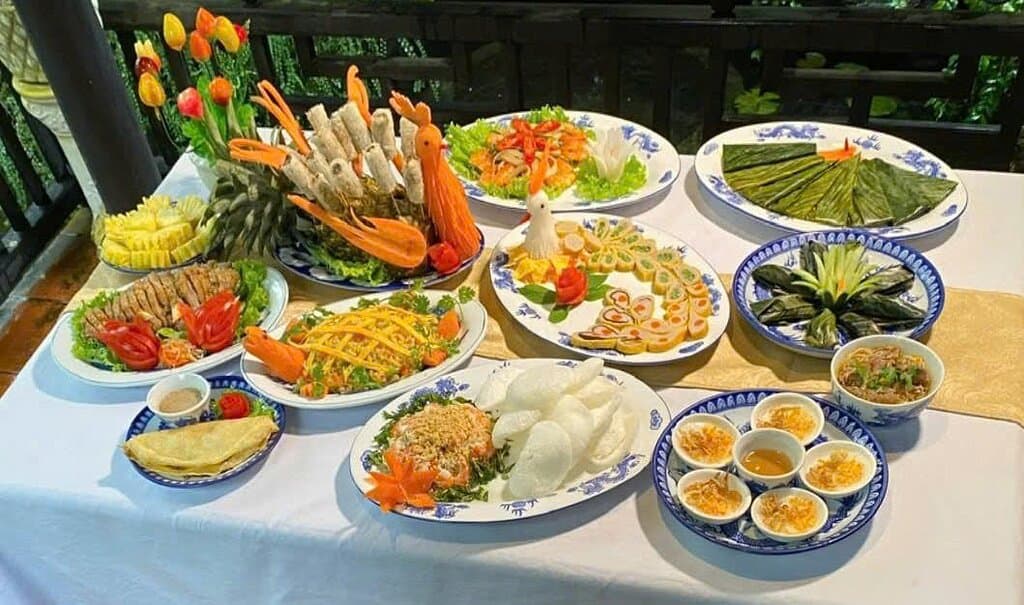 Traditional Hue cuisine banquet 2