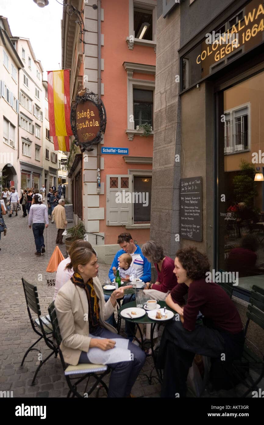 Charming Cafes & Eateries