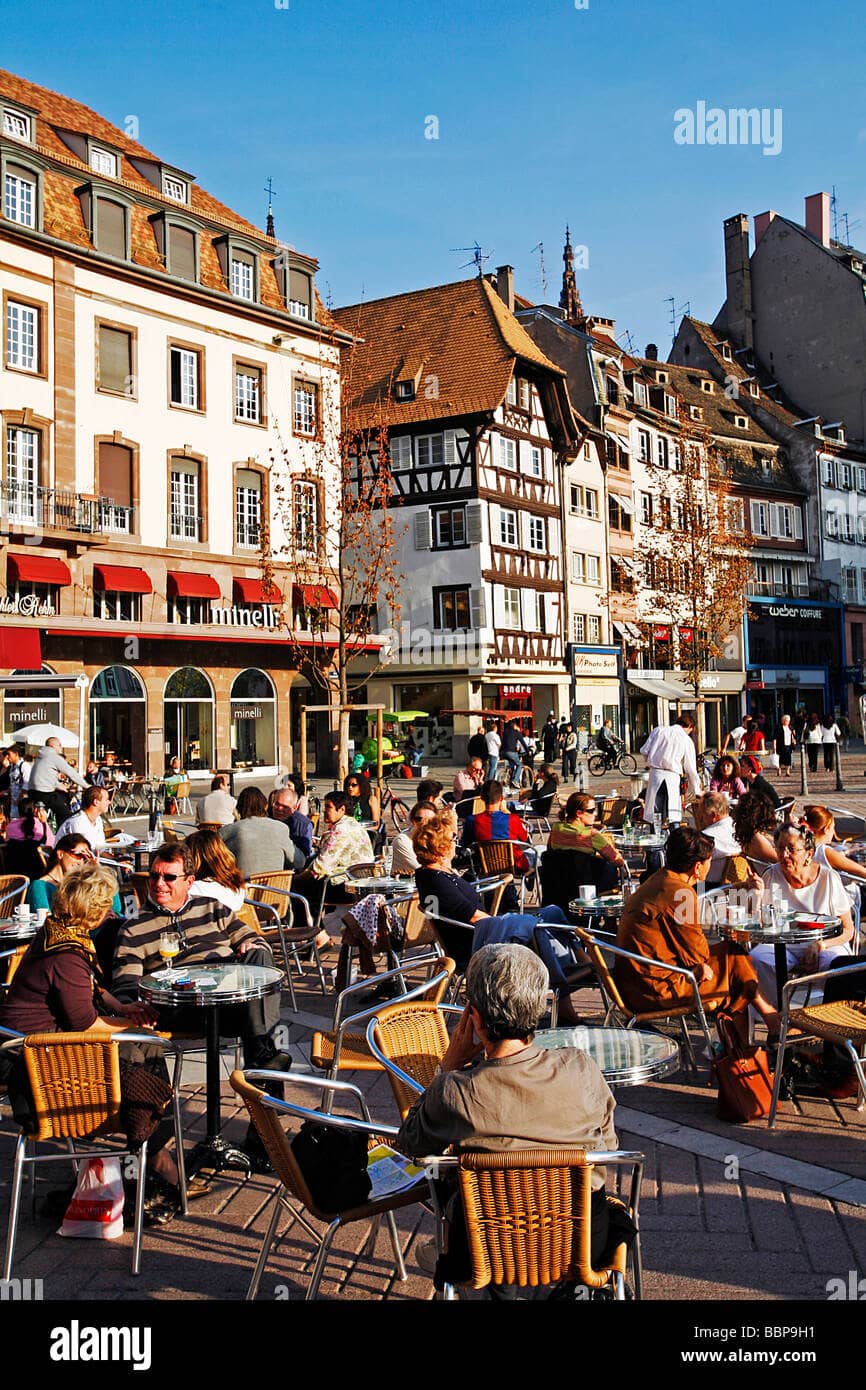 Vibrant Pedestrian Hub