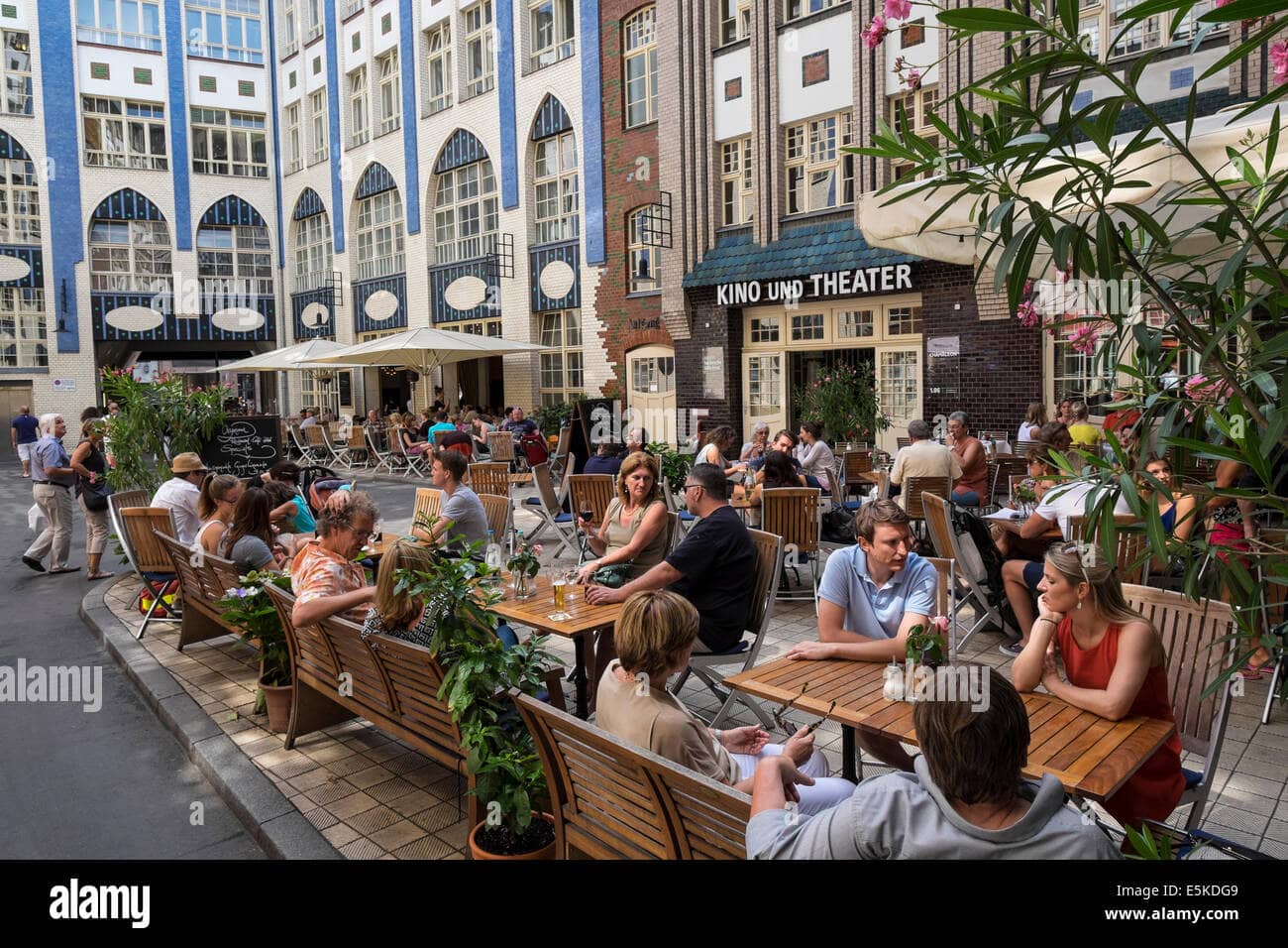 Cozy Cafes & Restaurants