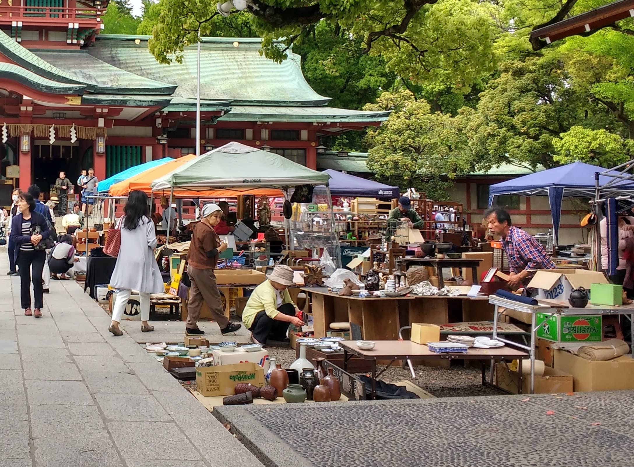 Flea & Antique Market